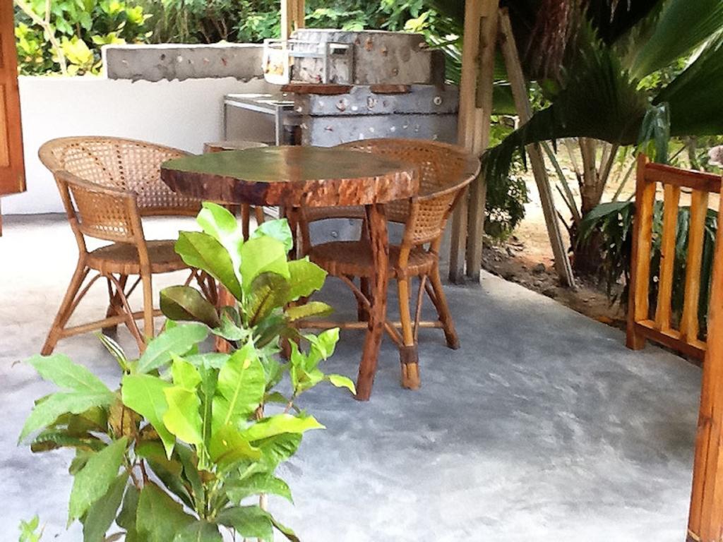 Coco Bay Villa Baie Sainte Anne Ruang foto